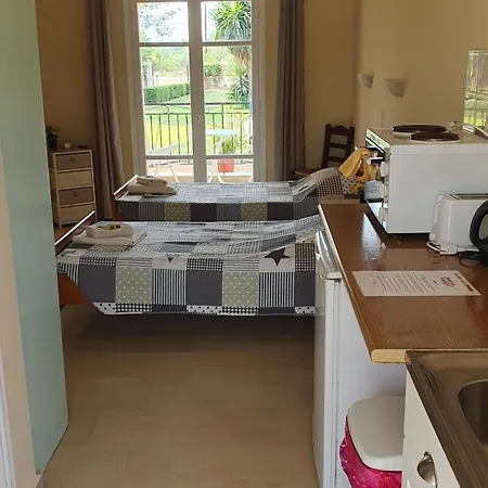 Kivotos Apartment