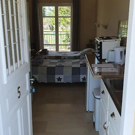 Apartment Kivotos *